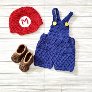 Super Mario Inspired Costume/ Baby Photo Prop/ Made to Order / Mario Bros Inspired / Luigi Newborn to Toddler Set / Hat / Diaper Cover
