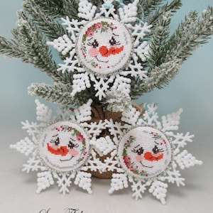 SnowFlakes - Winter cross stitch pattern - Instant pdf download - Christmas Ornaments