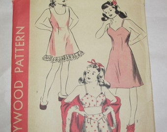 Vintage 1940s Hollywood 1322 Sewing Pattern Girl's Lingerie Set Slip Bra Panties 8 Years