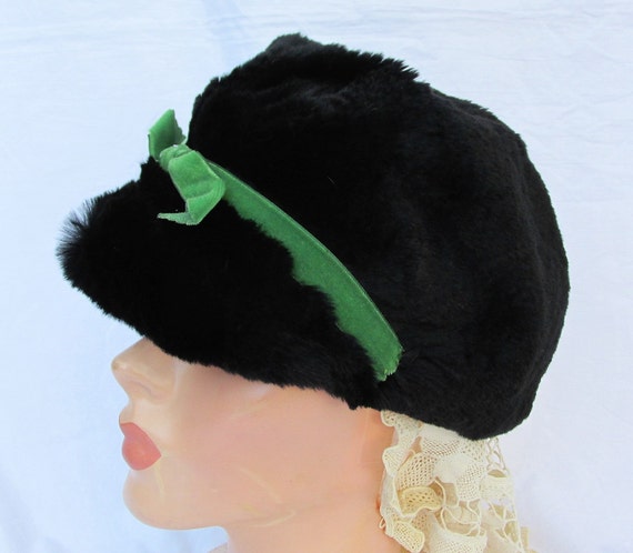 Vintage Sheared Black BEAVER Fur Hat Mod Style 19… - image 1