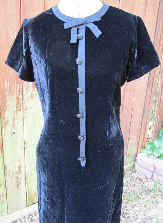 Vintage 1960s Black Velvet Leslie Fay Originals D… - image 4