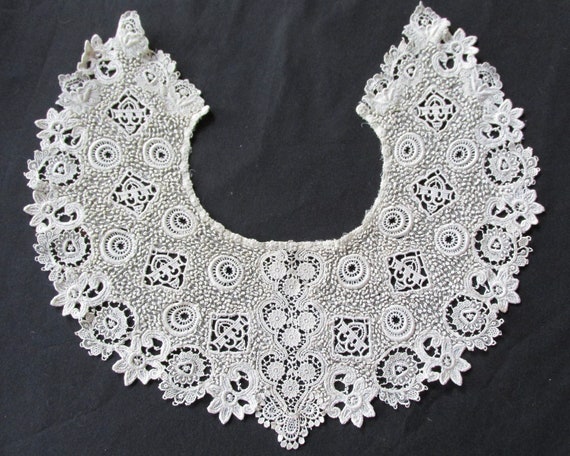 Antique Victorian Edwardian Ivory Lace Collar Net