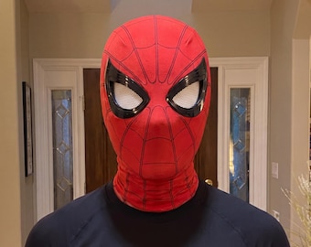 Red Plastic Full Face Hero Mask – Web Print Superhero Cosplay Hood for Halloween Costume & Conventions