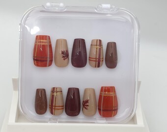 Flannel Press-on Nail Set