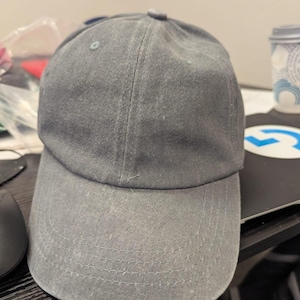 Gray Baseball Cap: Adjustable Strapback Hat