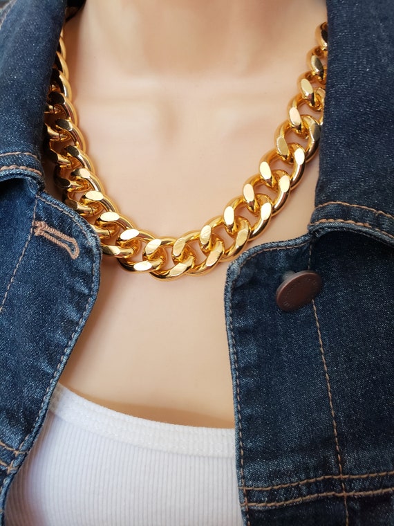 chunky gold chain necklace / collar necklace / 80s chain necklace