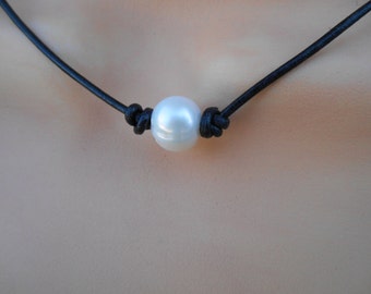 Single Pearl Leather Choker Necklace, Single Pearl Choker, Pearl Necklace, Pearl Choker, Pearl Leather Choker,Pearl Necklace