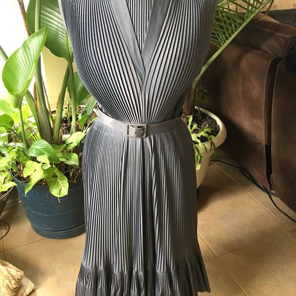 Vintage 1950's Nettie  Rosenstein gray pleated  cocktail  dress