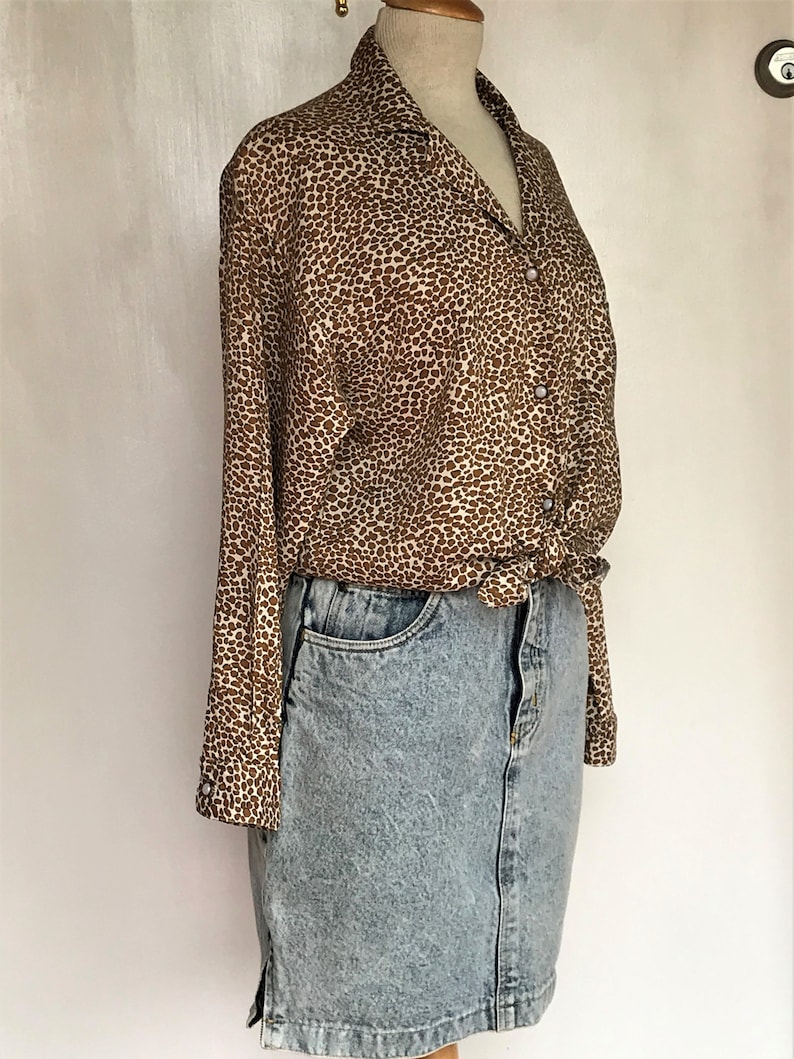 Longsleeve Loose Fit Bust 40 Leopard Print 1990s Rayon Blouse Size S Lemon Clothing Co