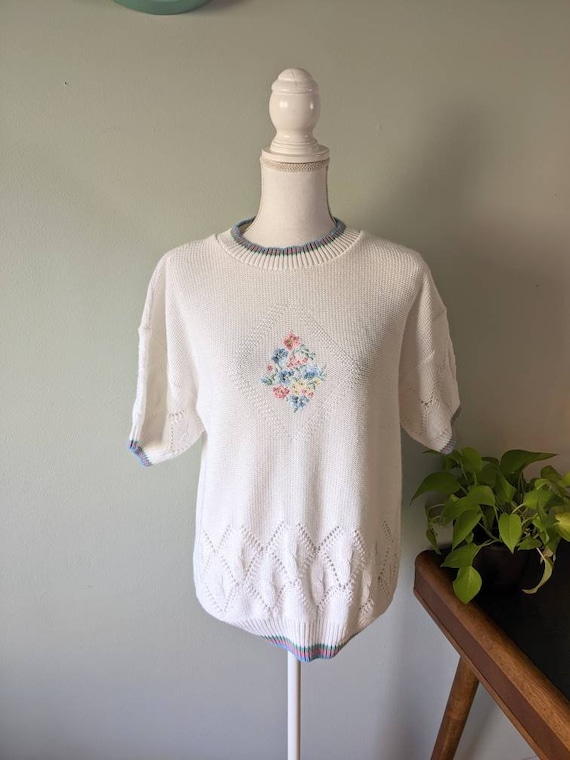 Vintage 80s/90s Floral Embroidery Open Knit Grandm