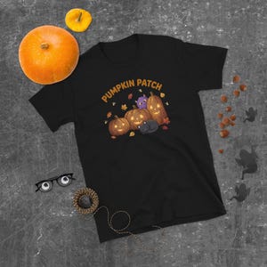 T-shirt Halloween, Pumpkin Patch Halloween Shirt, citrouille d'automne, Jack-O-Lanterns, Black Cat, Purple Monster Tee