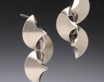 Contemporary, Sterling silver, Scallop Earrings