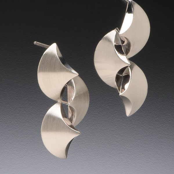 Contemporary, Sterling silver, Scallop Earrings