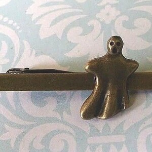 Antique Bronze Ghost Tie Clip: Halloween Novelty Gift