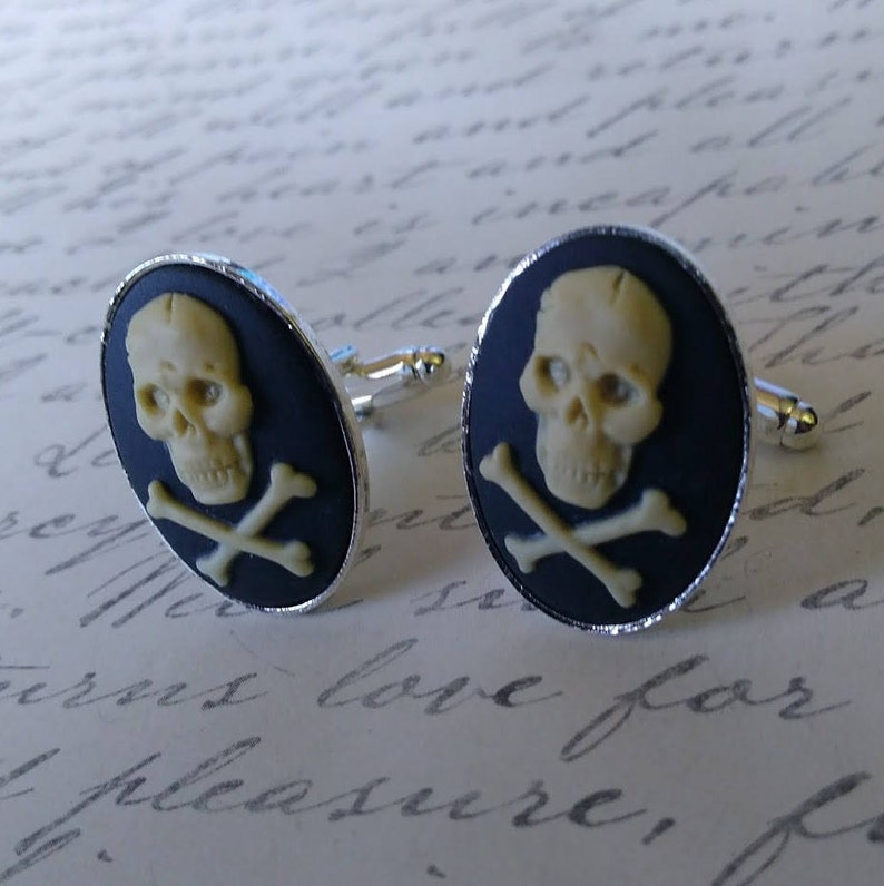 Skull with Cross Bones Cameo Cuff Links Wedding Birthday Party Gifts for Him Her Christmas Stocking Stuffer Steampunk Gothic Punk Macabre