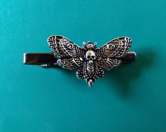 Cool Moth Tie Clip Clasp Bar Great Gift Fall Trends Gothic Macabre Lovers Birthday Anniversary Party Favor Christmas Halloween