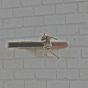 Football Player Tie Clip Bar Clasp Great Gift for Him Athletes Boyfriends Father&#39;s Day Birthday College Football Player Sports Fans