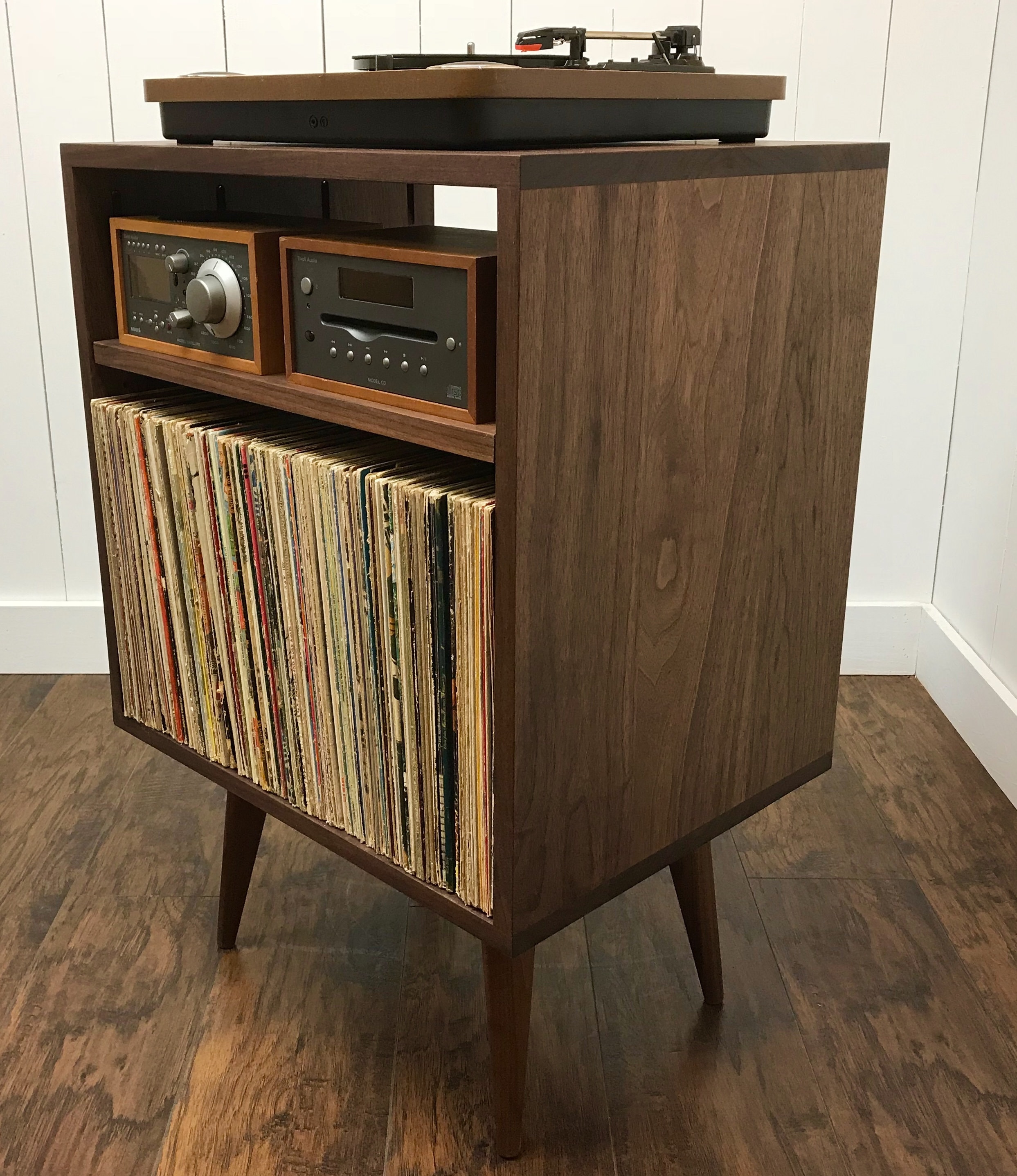 Gabinete estéreo y tocadiscos de nogal sólido con | Etsy