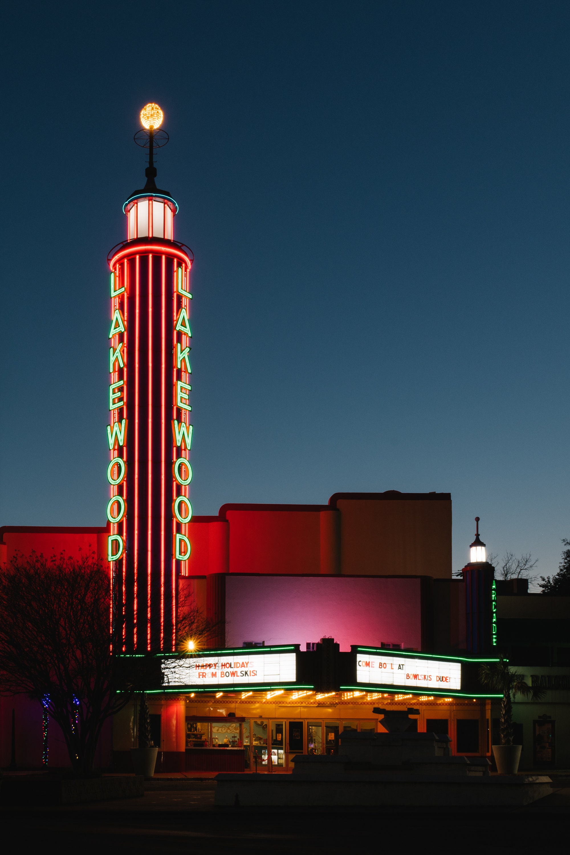 Lakewood Theater in Dallas, Texas Bowlskis Balcony Club Vintage Dallas