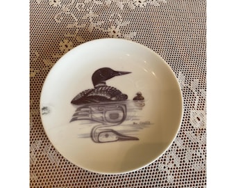 Vintage kanadensisk konstnär Sue Coleman fågelfågel vid sjön porslinstallrik 12,5 cm