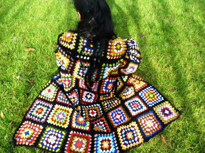 CROCHET PATTERN * OversiZed COAT & HooD* e-Book, instant download, pdf-datei, plussized multicolor retro granny square coat image 4