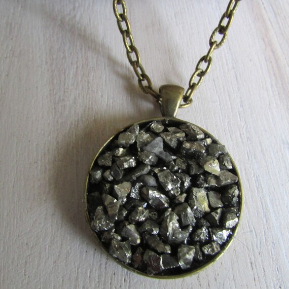 Pyrite pendant deals