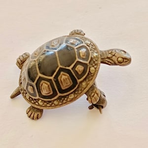 Vintage jewelry turtle brooch