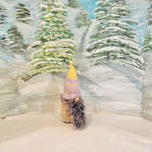 Purple / yellow hat gnome (Malin)