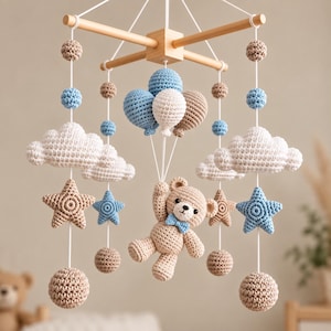 Patrón de móvil de ganchillo para bebé, móvil de osito de peluche para guardería, patrón PDF de amigurumi, nubes, estrellas y globos.