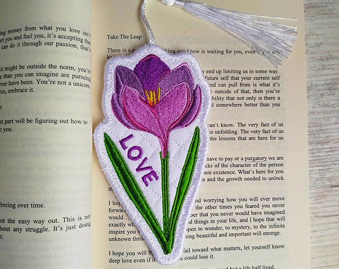 ITH Crocus bookmark Machine embroidery design - Instant download file