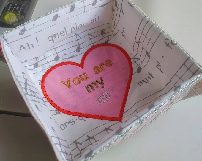 Six ITH candy holder digital designs for embroidery machine - Tutorial included -  Instant download file