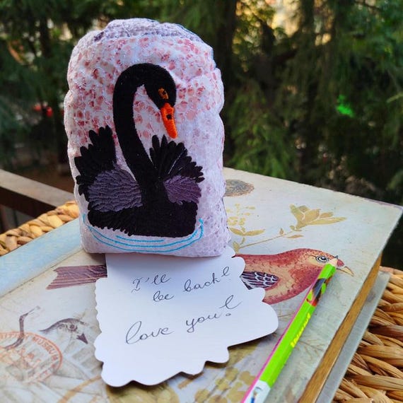 ITH Black swan paper weight Machine embroidery design - Instant download file