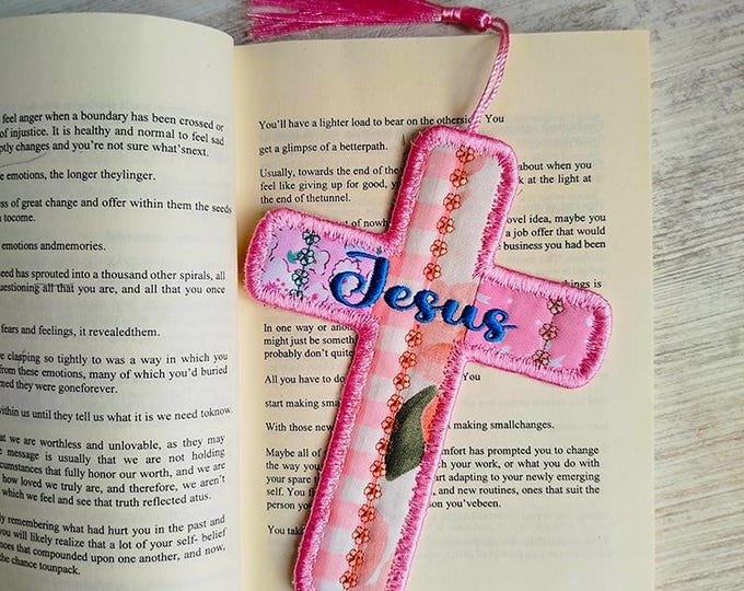 ITH Jesus applique cross bookmark Machine embroidery design - Instant download file