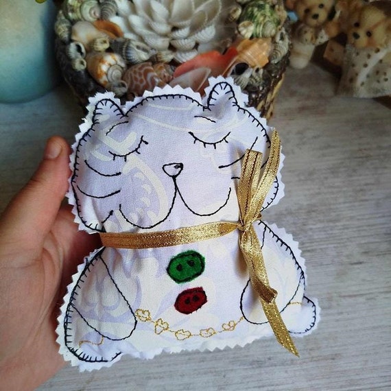 ITH Little kitty Machine embroidery design - Instant download file