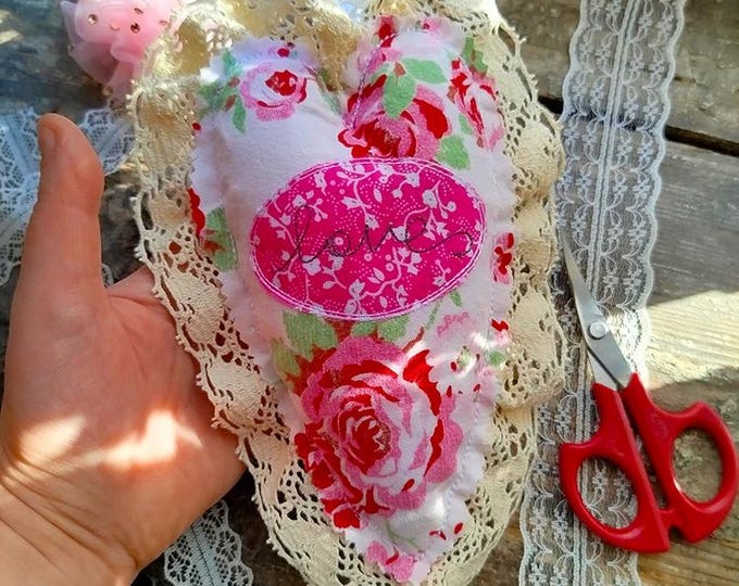 ITH Love Shabby Chic Heart Machine embroidery design - Instant download file