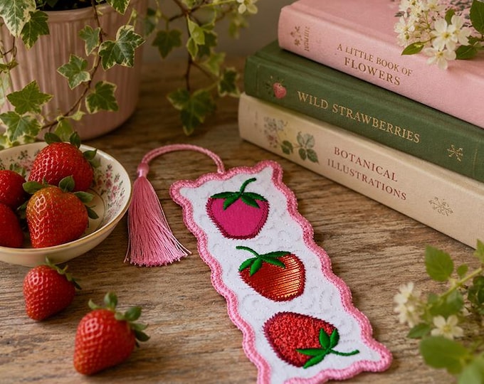 ITH Pretty strawberries bookmark Machine embroidery design - Instant download file