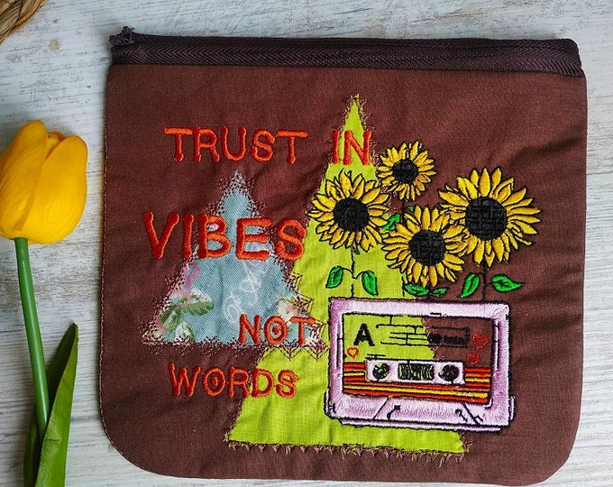 ITH Trust in vibes Fully lined purse Machine embroidery design - Instant download file