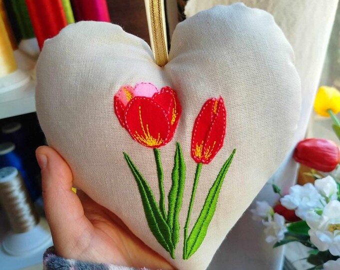 ITH Tulip heart  Machine embroidery design - instant download file