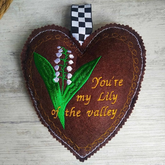 ITH lily of the valley heart Machine embroidery design - Instant download file