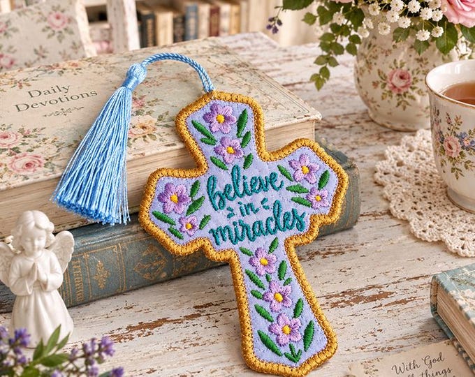 ITH Believe in miracles cross bookmark Machine embroidery design - Instant download file