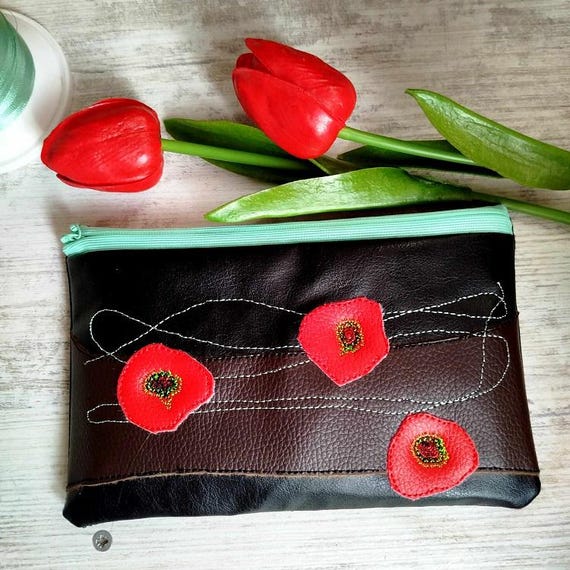 ITH Poppy applique pencil case - Machine embroidery design - Instant download file