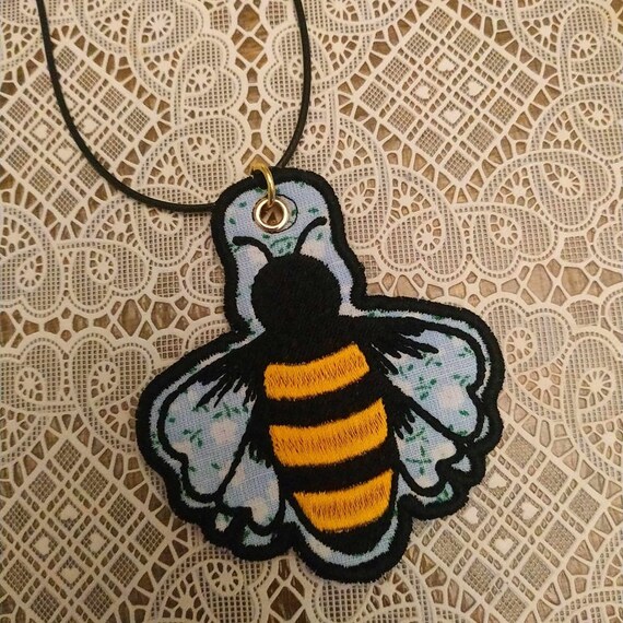 ITH be pendant Machine embroidery design - Instant download file