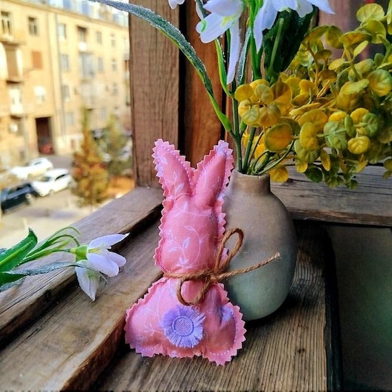 ITH Itty bitty bunny Machine embroidery design - Instant download file