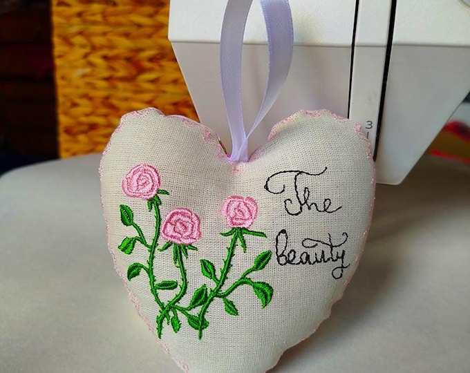 ITH Beautiful ornament with roses Machine embroidery design - Instant download file