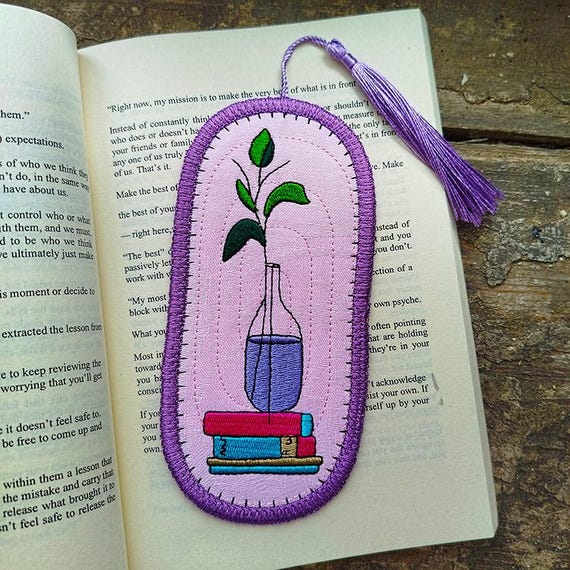 ITH Cozy room bookmark Machine embroidery design - Instant download file