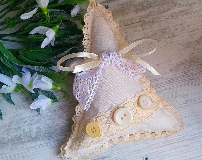 ITH Shabby chic triangle Machine embroidery design - instant download file