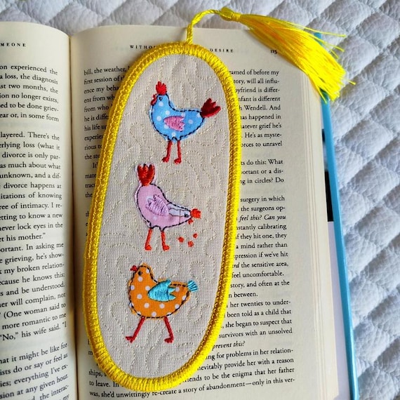 ITH Cute chickens bookmark Machine embroidery design - Instant download file