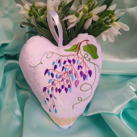 ITH Wisteria heart Machine embroidery design - Instant download file