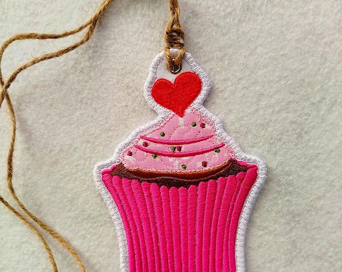 ITH Cupcake ornament Machine embroidery design - Instant download file
