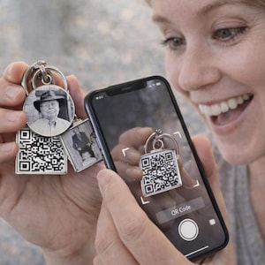 Voicemail recording QR code, Personal Audio, Sentimental Voice, Keepsake voicemail, Memorial recording, Record your own special message